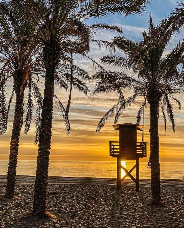 El Estudio De La Playa Benalbeach Holidays Deluxe Benalmadena Ngoại thất bức ảnh