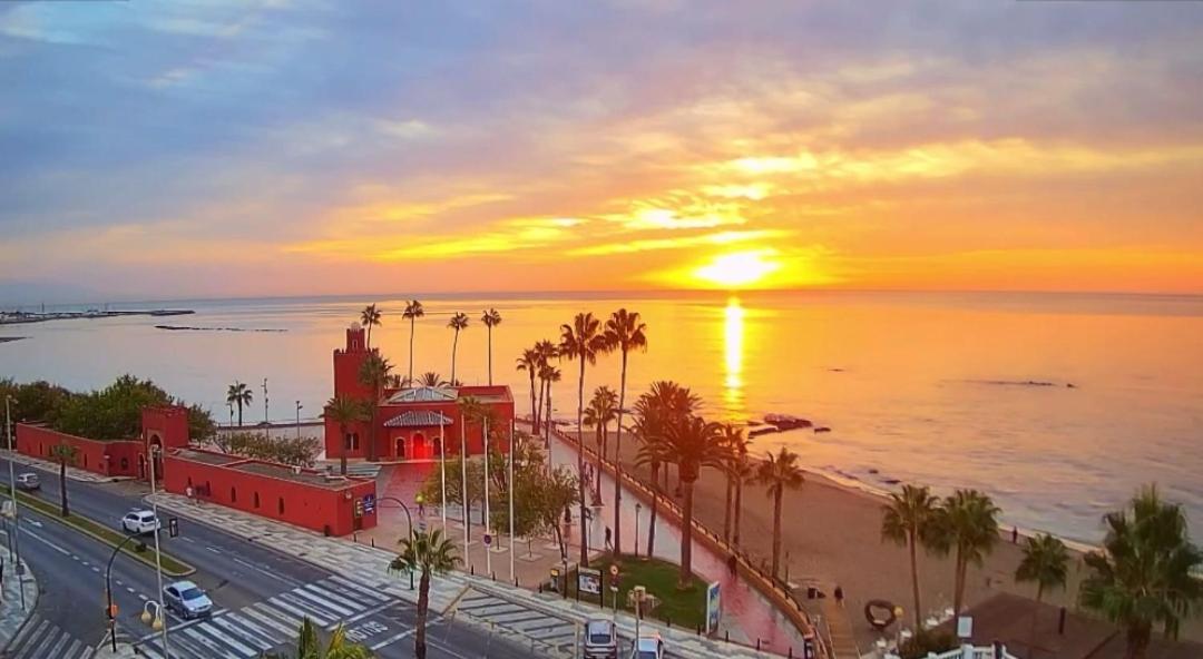 El Estudio De La Playa Benalbeach Holidays Deluxe Benalmadena Ngoại thất bức ảnh