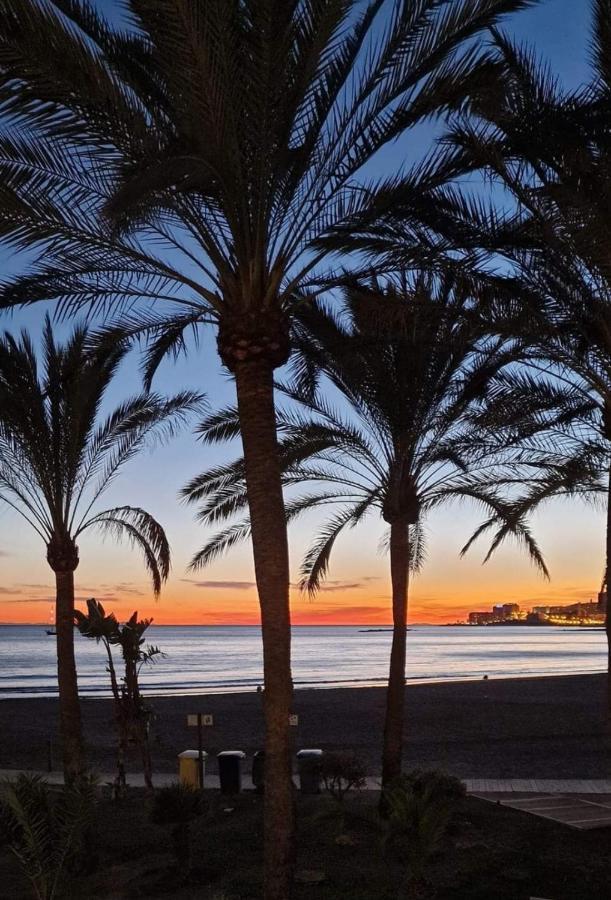 El Estudio De La Playa Benalbeach Holidays Deluxe Benalmadena Ngoại thất bức ảnh